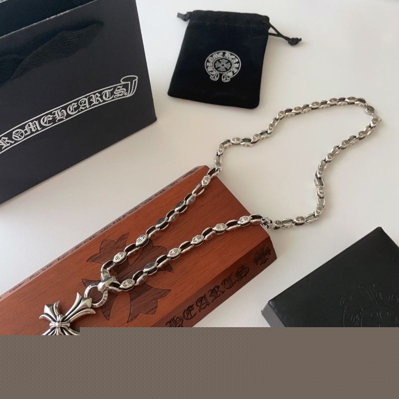 Ch**me He**ts necklaces